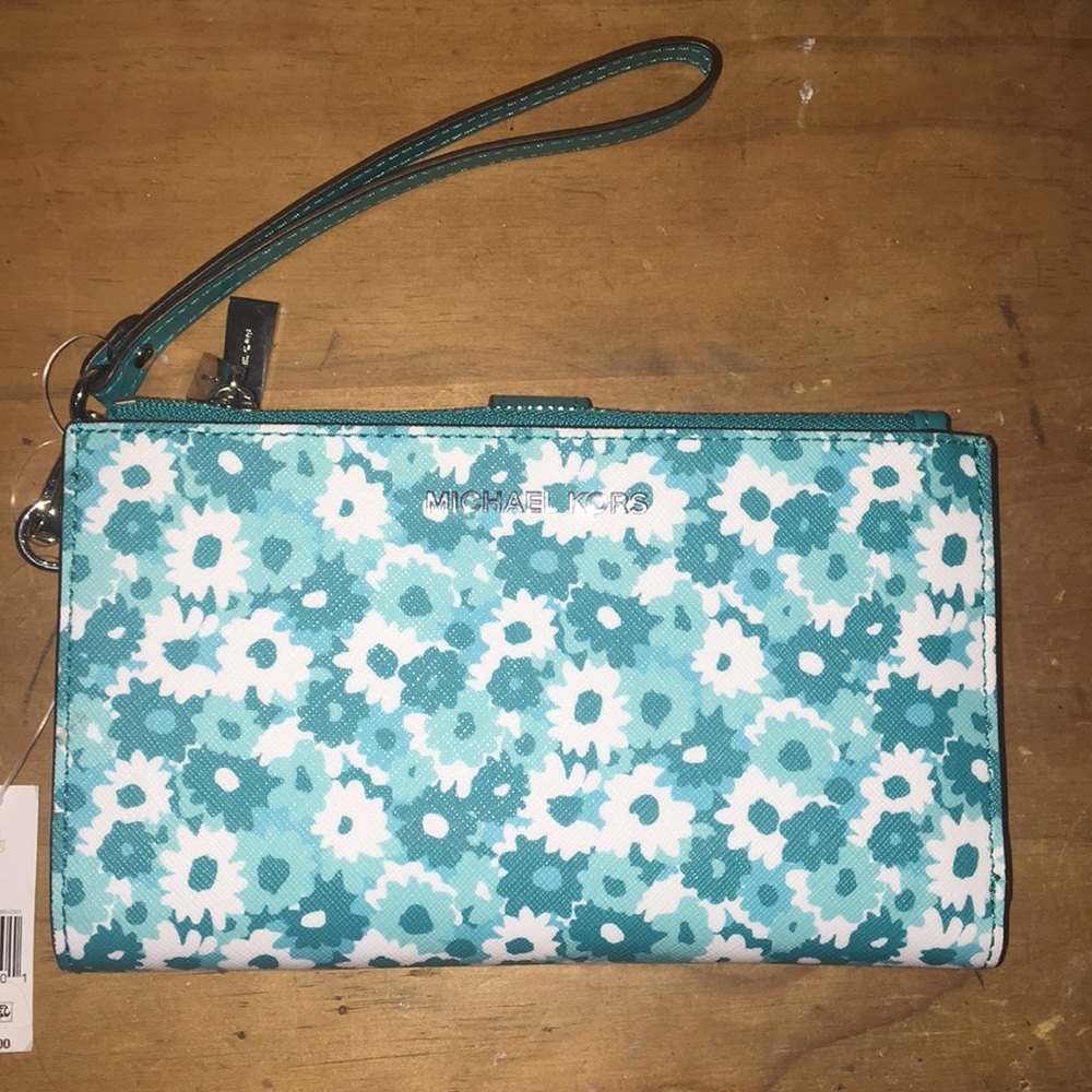 MK Michael Kors Wrislet